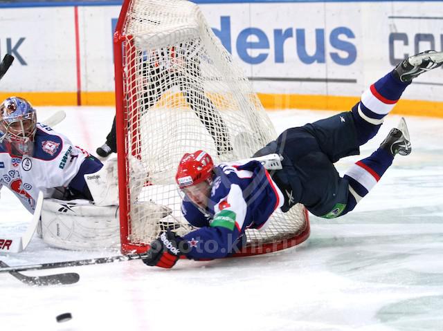 Photo hockey KHL : Une autre correction - KHL - Kontinental Hockey League