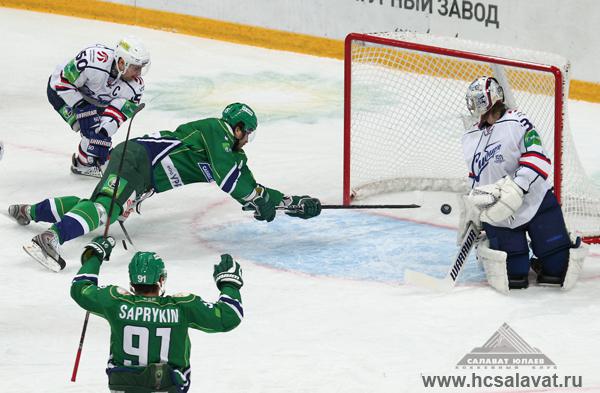 Photo hockey KHL : Valse avec les Bashkirs - KHL - Kontinental Hockey League