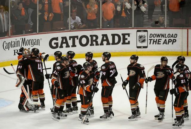 Photo hockey NHL : Anaheim frappe le premier - NHL : National Hockey League - AHL