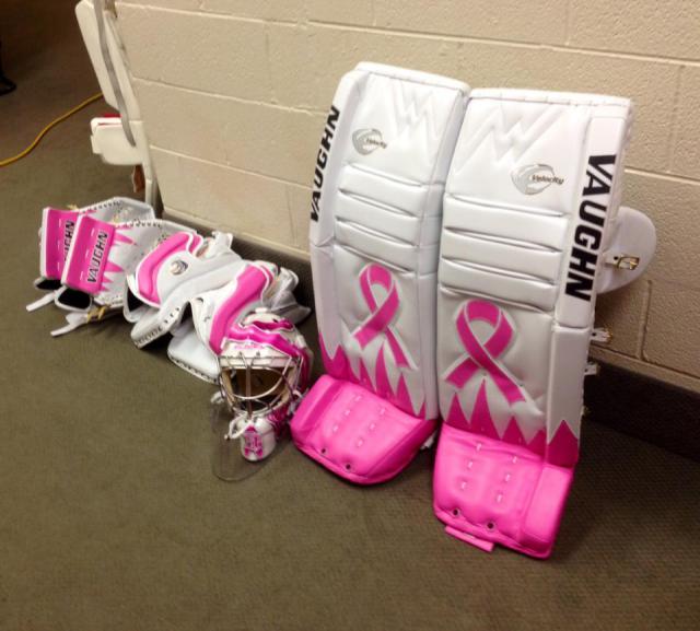 Photo hockey NHL : Howard combat le cancer - NHL : National Hockey League - AHL