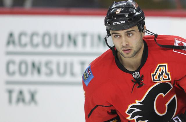 Photo hockey NHL : Nouveau capitaine  Calgary - NHL : National Hockey League - AHL