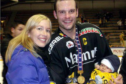 Photo hockey Rouen : Mallette yes or no ? - Ligue Magnus : Rouen (Les Dragons)