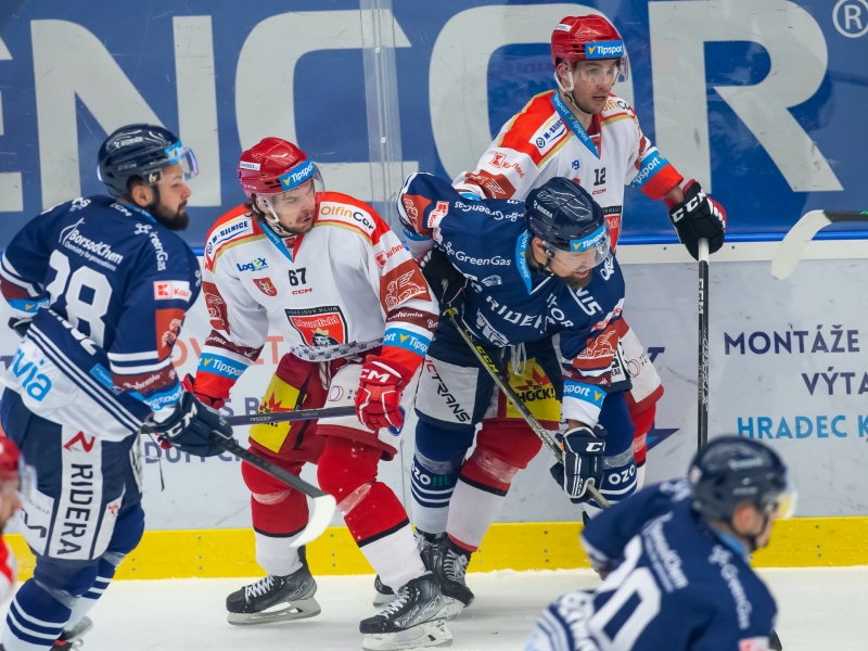 Photo hockey TELH : Victoire et 1er point pour Perret - TELH - Tipsport Extraliga Lednho Hokeje