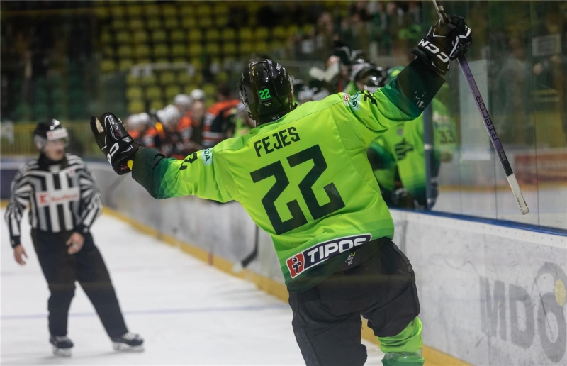 Photo hockey Tipos Extraliga : Le loup en chasse - Tipos Extraliga