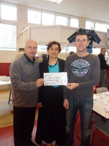 Photo hockey Tout baigne entre supporters et Remparts - Division 3 : Tours  (Les Remparts)