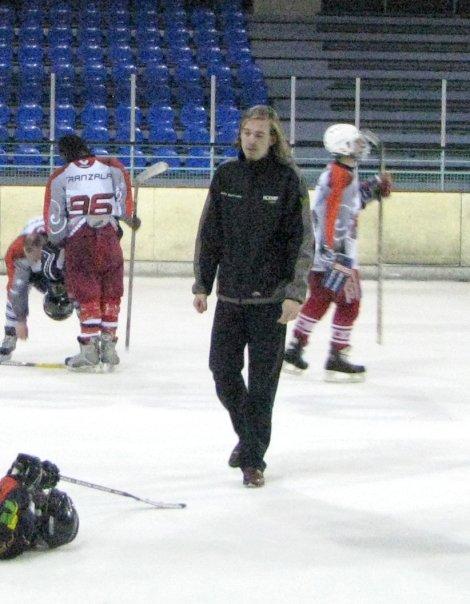 Photo hockey Un chroniqueur de Hockey Hebdo coach - Hockey en France