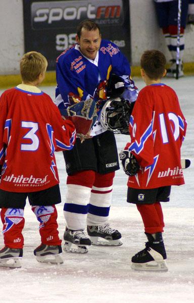 Photo hockey album Asnires match caritatif - Nicolas Leleu