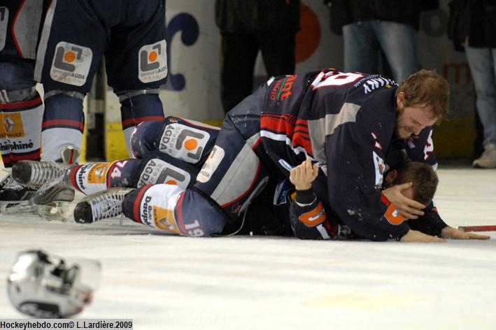 Photo hockey album Finale Coupe Magnus2008/2009:Grenoble-Brianon-(Matchs 3 et 4)