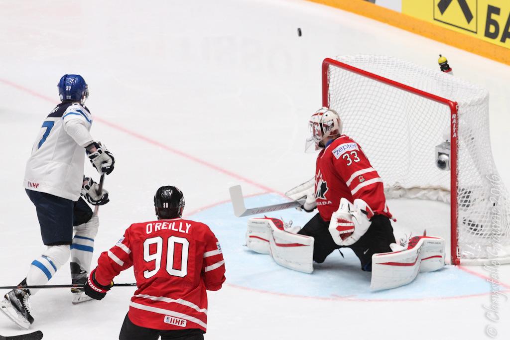 Photo hockey match Canada - Finland