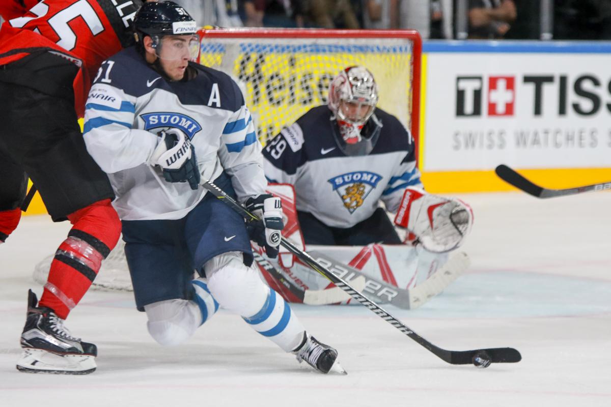 Photo hockey match Canada - Finland