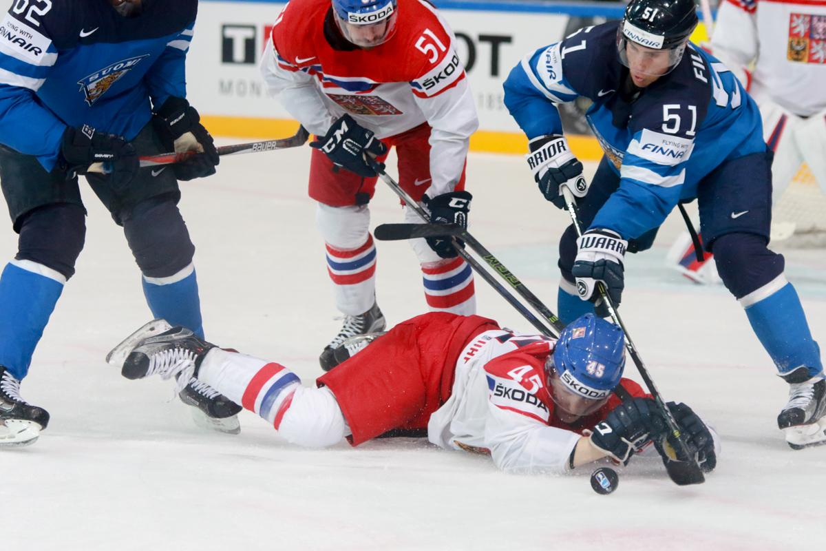 Photo hockey match Finland - Czech Republic
