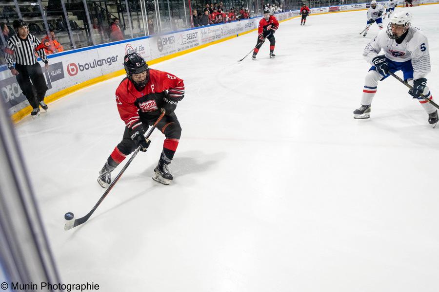 Photo hockey match France - Japan