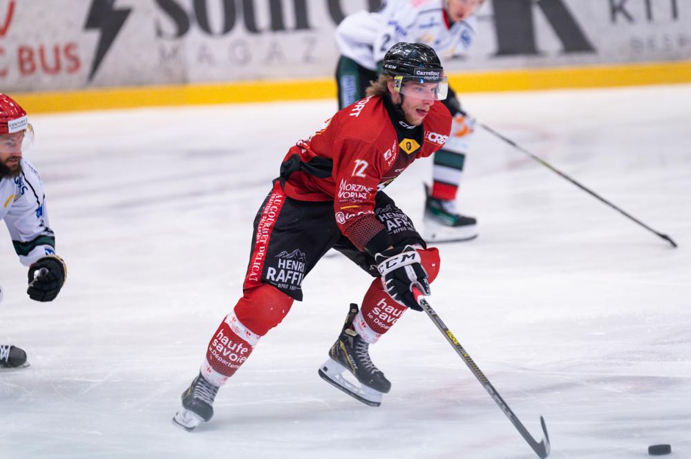 Photo hockey match Morzine-Avoriaz - Mont-Blanc