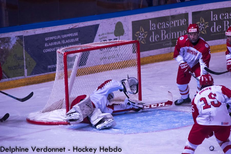Photo hockey match Norway - Denmark