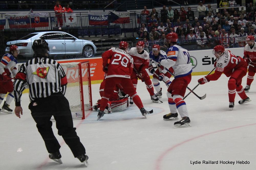 Photo hockey match Russia - Denmark