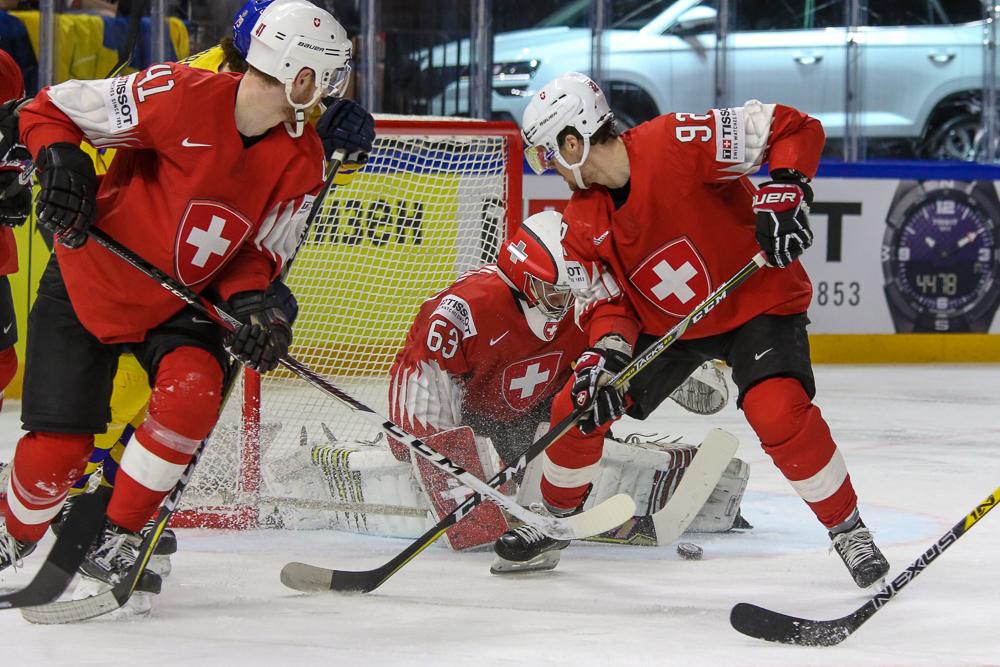 Photo hockey match Sweden - Switzerland