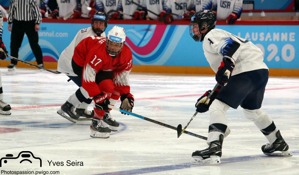 Photo hockey match Switzerland - United States of America