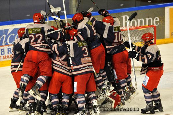 Photo hockey reportage  U18 lite : Amiens et Grenoble en finale