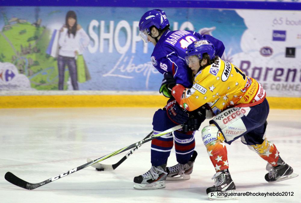 Photo hockey reportage Asiago et le ralisme de Minsk. 