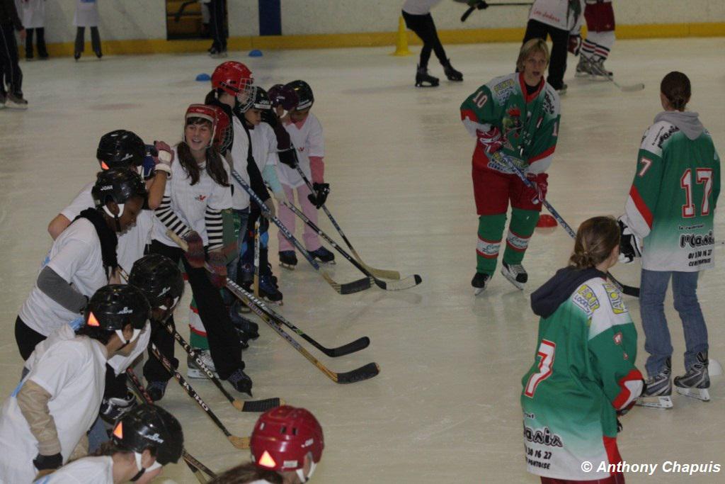 Photo hockey reportage Cergy : Faites du hockey au fminin