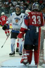 Photo hockey reportage CM09 - J2 : Finlande et Tchquie 5 partout !!