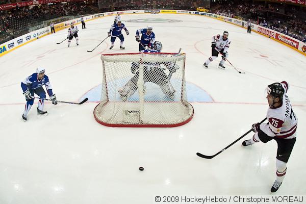 Photo hockey reportage CM09 Qualif J3 : La Lettonie facile