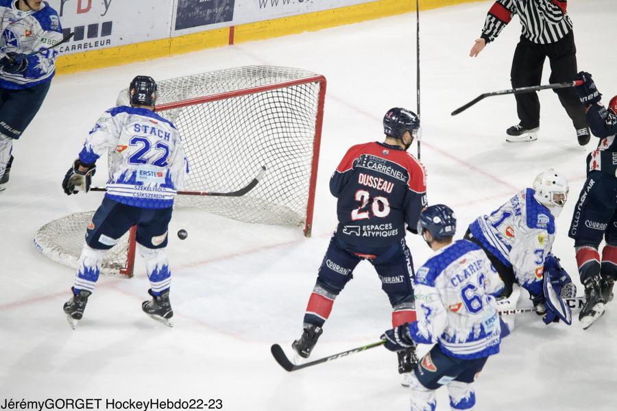 Photo hockey reportage Conti Cup : Angers s'impose et se qualifie pour les 1/2