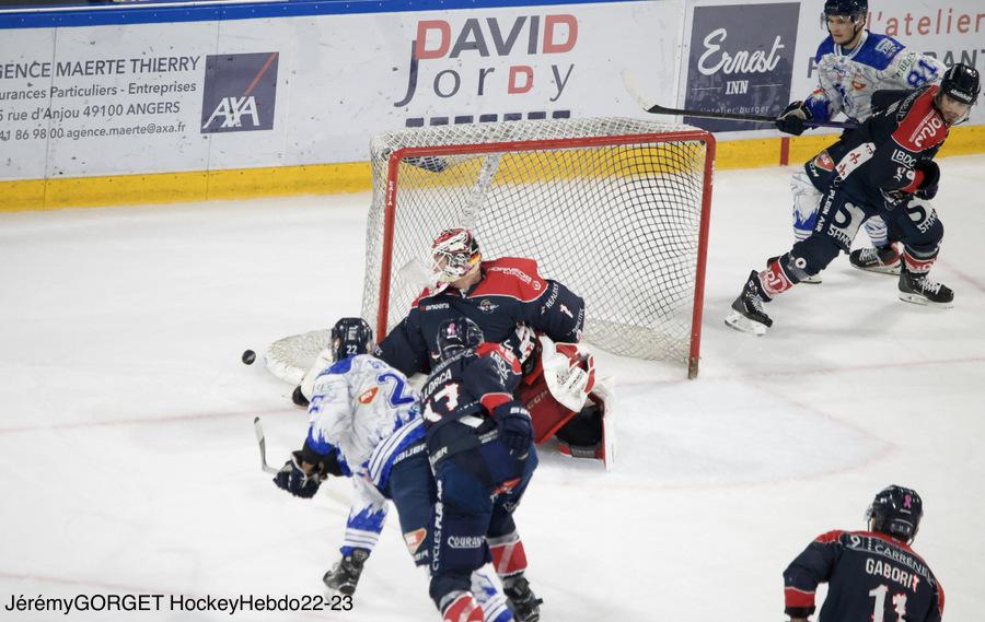 Photo hockey reportage Conti Cup : Angers s'impose et se qualifie pour les 1/2