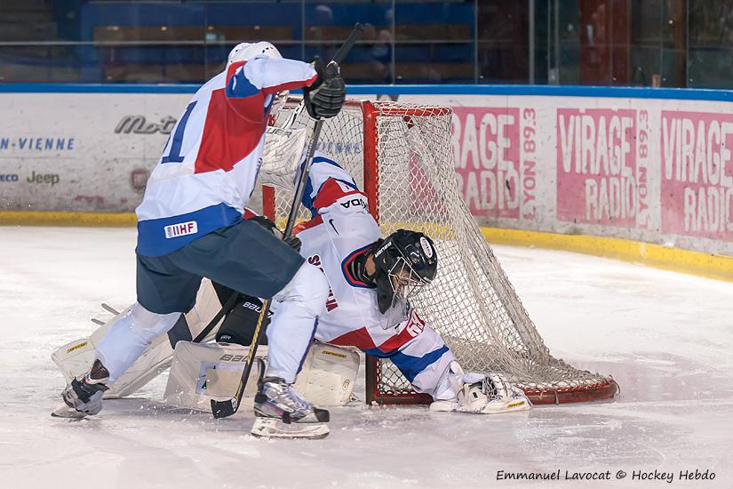 Photo hockey reportage EIHC : Slovnie-Lettonie  EN ATTENTE