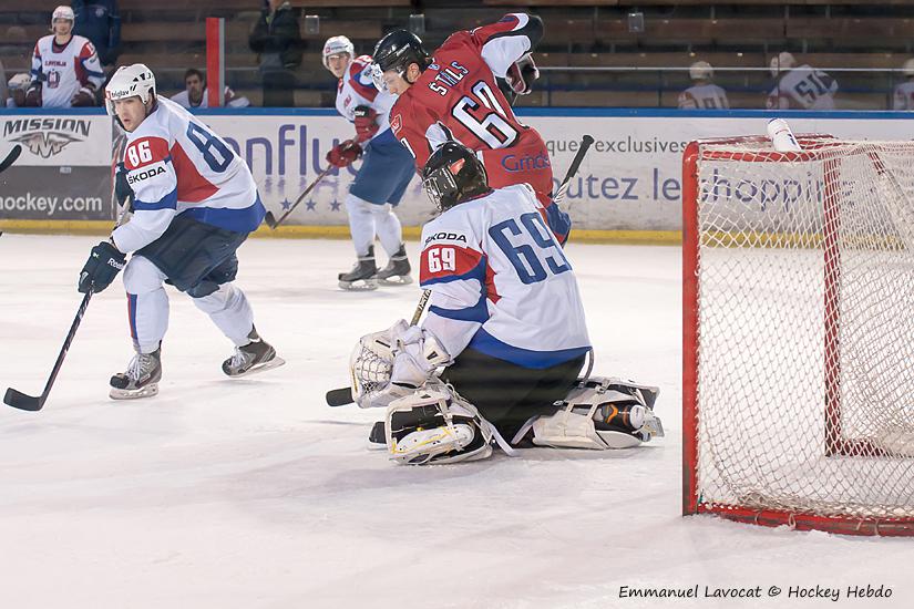 Photo hockey reportage EIHC : Slovnie-Lettonie  EN ATTENTE