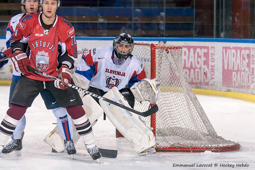 Photo hockey reportage EIHC : Slovnie-Lettonie  EN ATTENTE