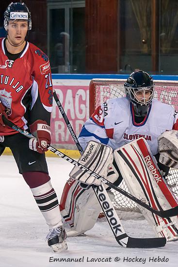 Photo hockey reportage EIHC : Slovnie-Lettonie  EN ATTENTE