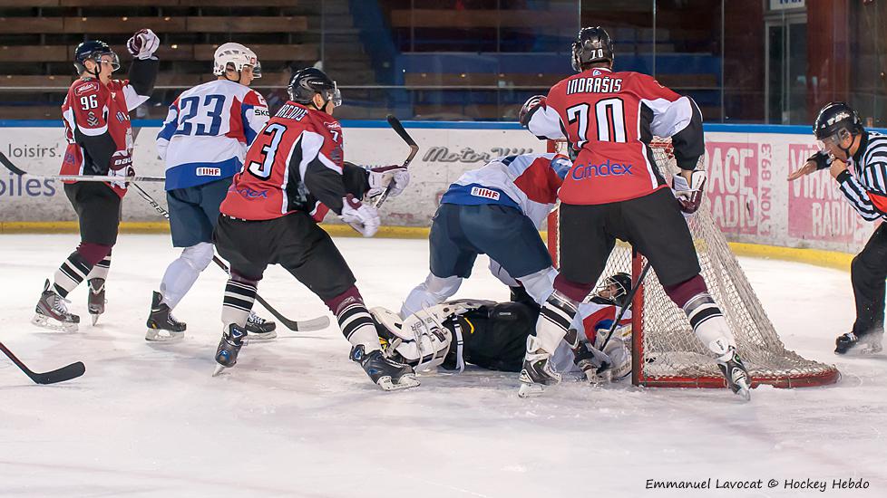 Photo hockey reportage EIHC : Slovnie-Lettonie  EN ATTENTE