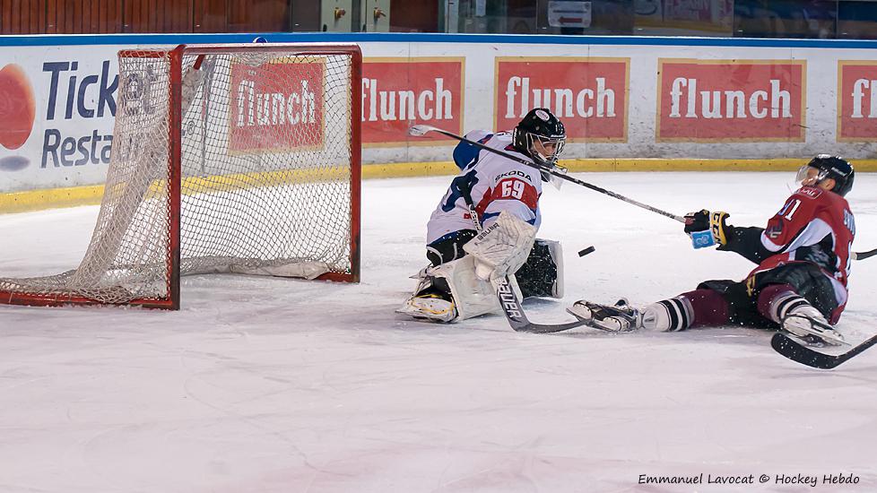 Photo hockey reportage EIHC : Slovnie-Lettonie  EN ATTENTE