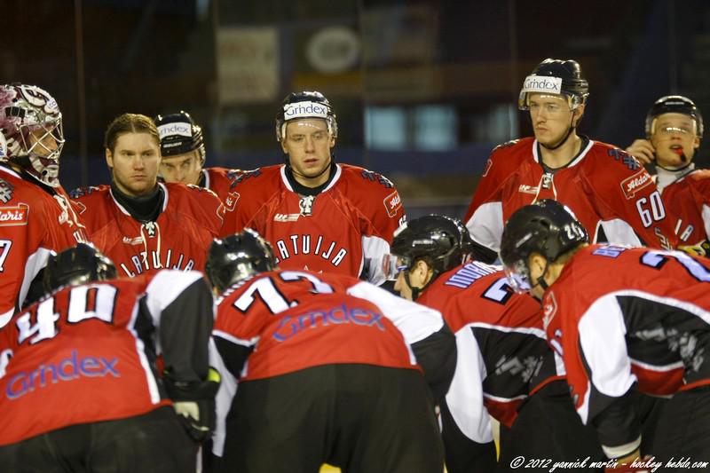 Photo hockey reportage EIHC : Slovnie-Lettonie  EN ATTENTE