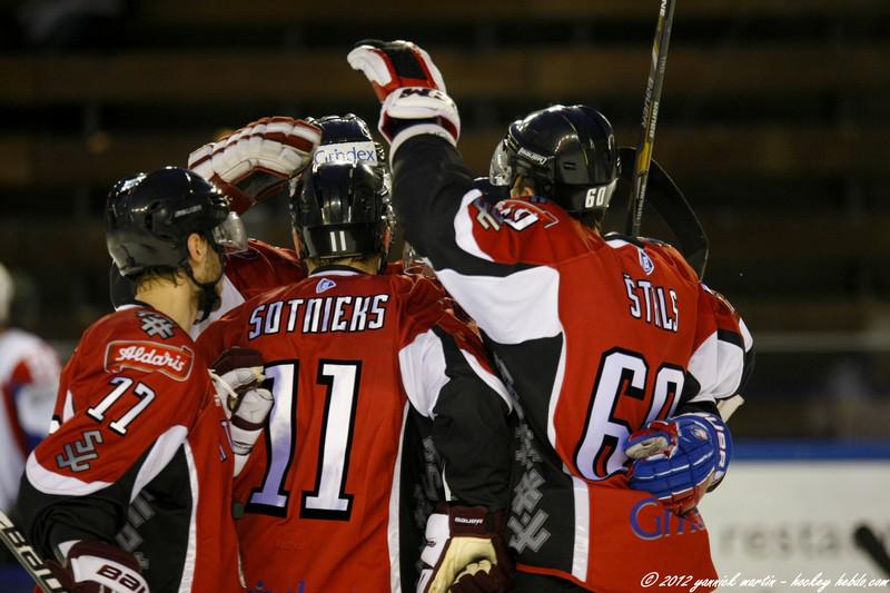 Photo hockey reportage EIHC : Slovnie-Lettonie  EN ATTENTE