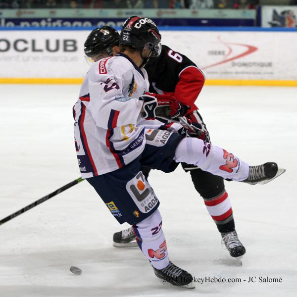 Photo hockey reportage Grenoble rsiste face  l'AHL