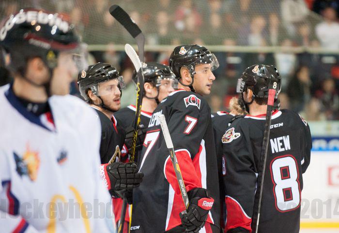 Photo hockey reportage Grenoble rsiste face  l'AHL