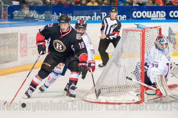 Photo hockey reportage Grenoble rsiste face  l'AHL