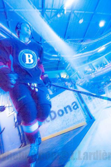 Photo hockey reportage Grenoble rsiste face  l'AHL