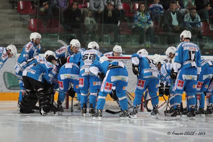 Photo hockey reportage L'Aigle dplume les Rapaces