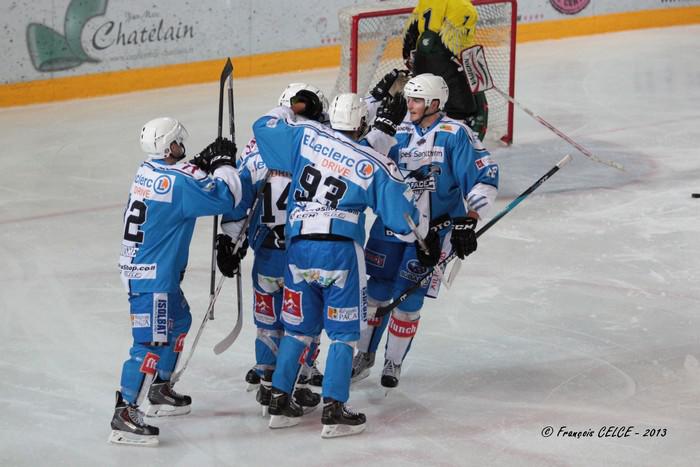 Photo hockey reportage L'Aigle dplume les Rapaces