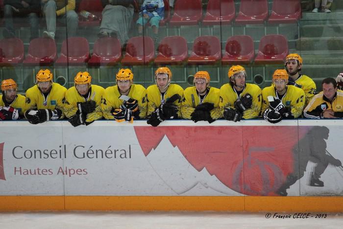 Photo hockey reportage L'Aigle dplume les Rapaces