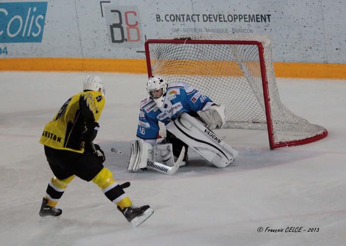 Photo hockey reportage L'Aigle dplume les Rapaces