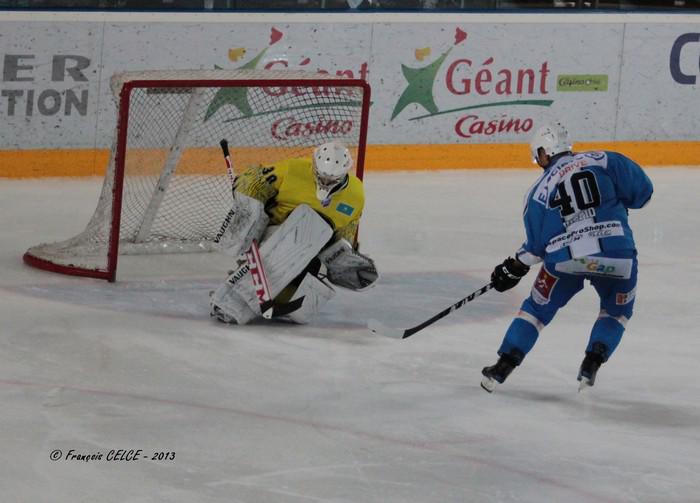 Photo hockey reportage L'Aigle dplume les Rapaces