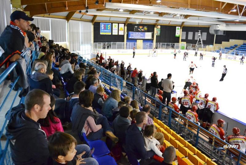 Photo hockey reportage La Roche vs Meudon : Un week-end pas si amical 