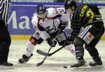 Photo hockey reportage Les Ducs survolent la rencontre 