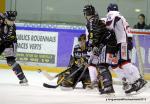 Photo hockey reportage Les Ducs survolent la rencontre 