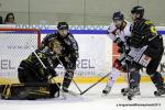 Photo hockey reportage Les Ducs survolent la rencontre 