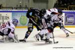 Photo hockey reportage Les Ducs survolent la rencontre 